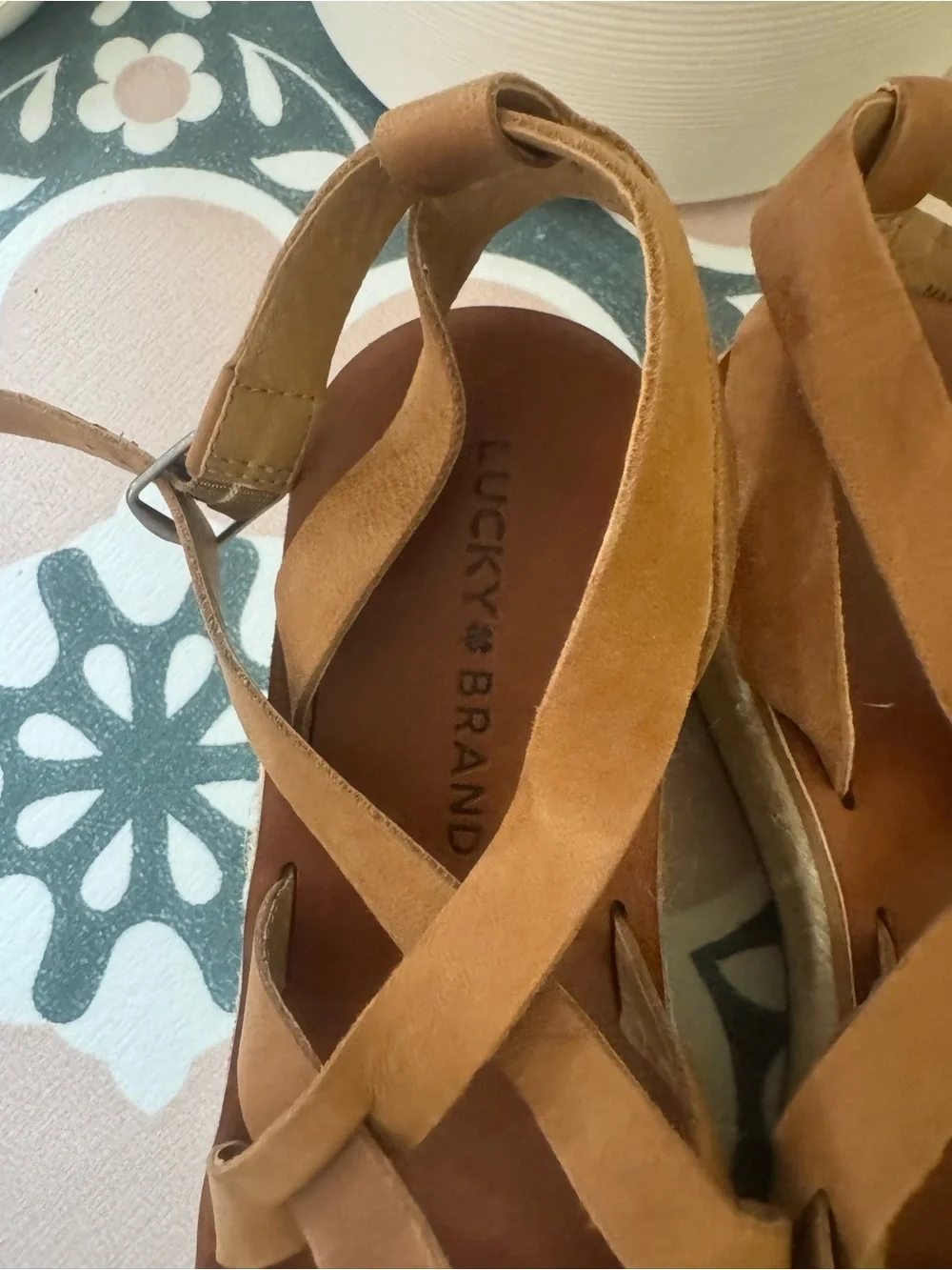 Lucky Brand stylish strappy